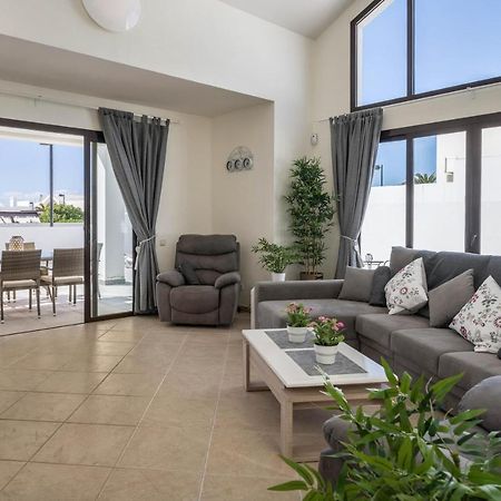 Casa Dubh Linn Playa Blanca  Buitenkant foto