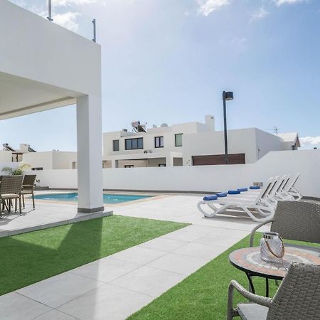 Casa Dubh Linn Playa Blanca  Buitenkant foto
