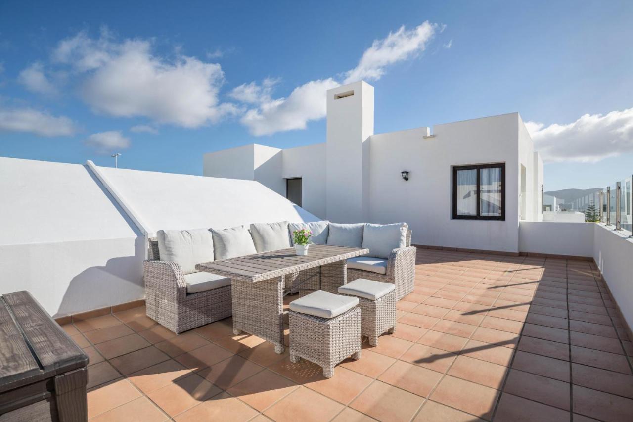 Casa Dubh Linn Playa Blanca  Buitenkant foto