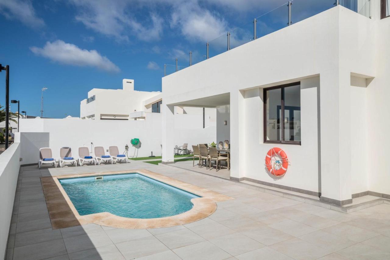 Casa Dubh Linn Playa Blanca  Buitenkant foto
